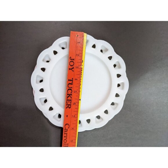 Hazel Atlas Lace Edge Milk Glass Salad Plates White 8.5" Elegant Set Of 2 Pre-Ow - Picture 6 of 6